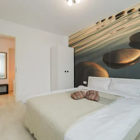 Cozy Kasper - Coresi Mall #brasov * Brasov